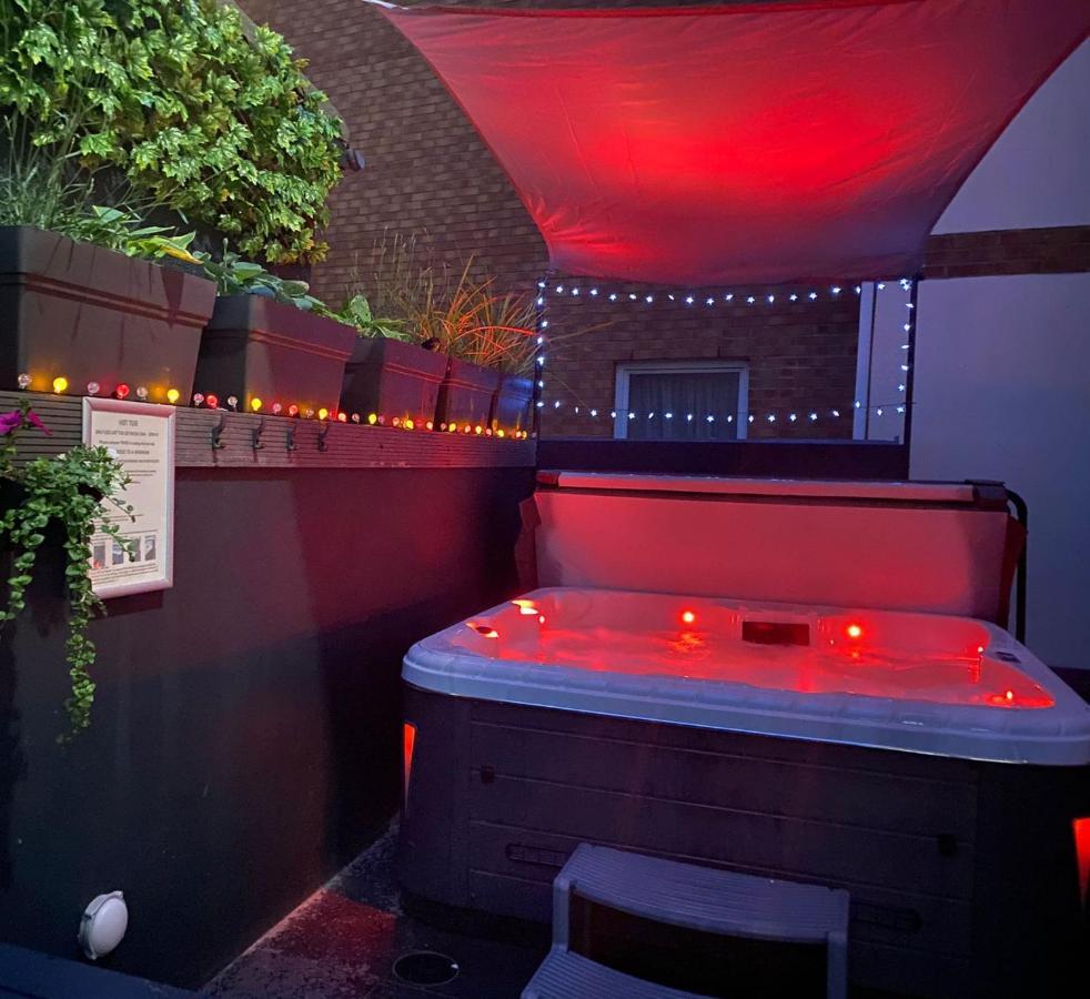 3 The View Apartments Ilfracombe - Hot Tub, Parking, Lift, Ev المظهر الخارجي الصورة