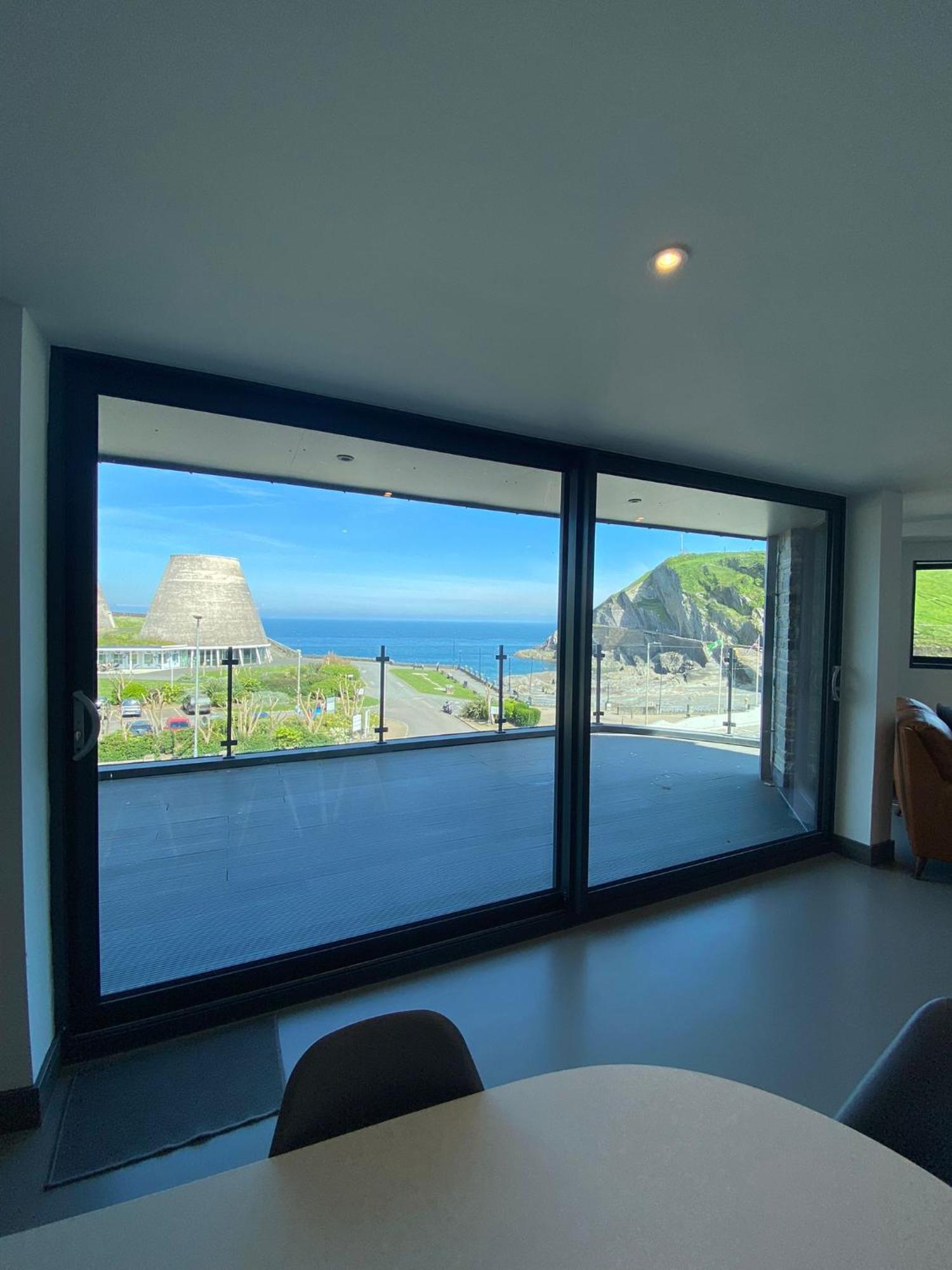 3 The View Apartments Ilfracombe - Hot Tub, Parking, Lift, Ev المظهر الخارجي الصورة