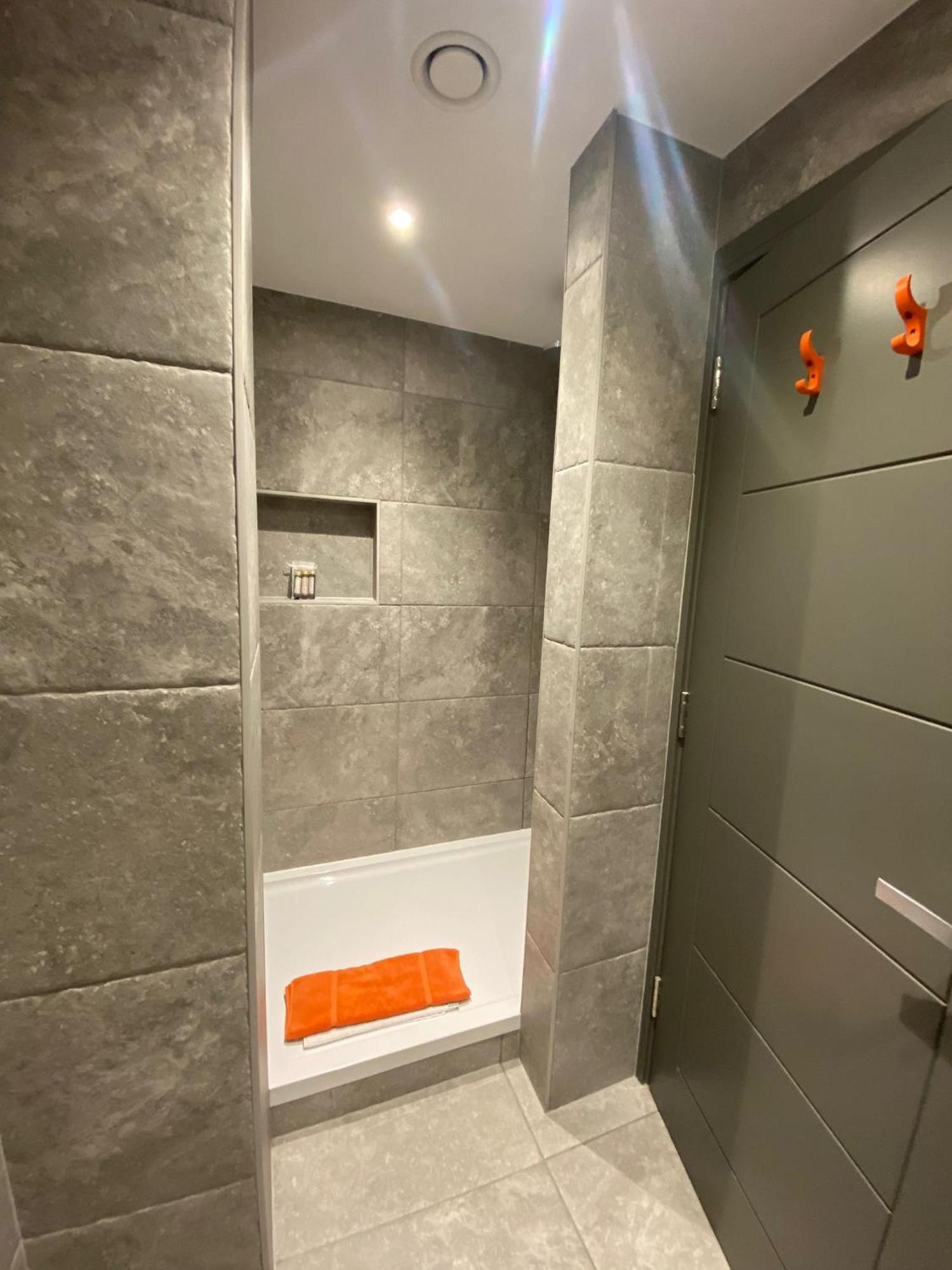 3 The View Apartments Ilfracombe - Hot Tub, Parking, Lift, Ev المظهر الخارجي الصورة